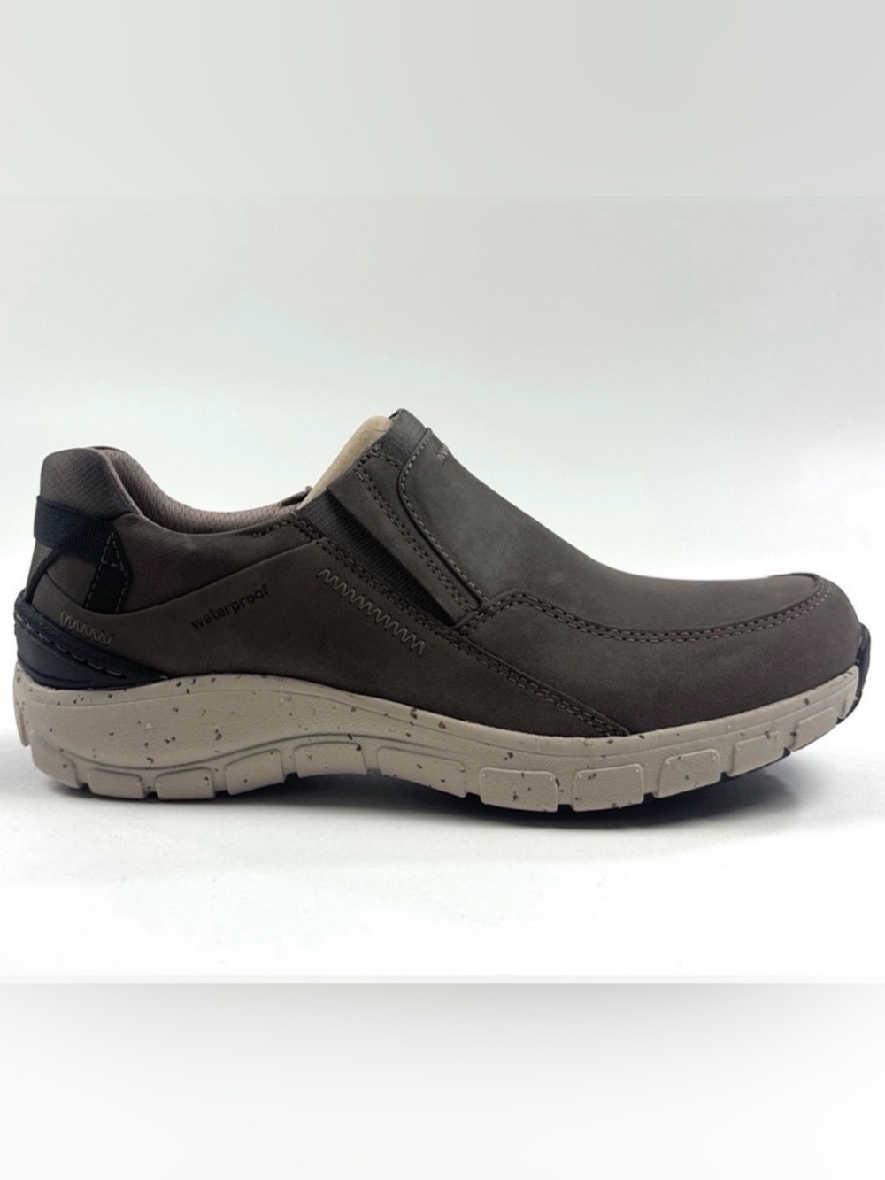 Clarks Wave Plateau AP Womens 11 Taupe Shoes Sneakers Nubuck Leather 26174451